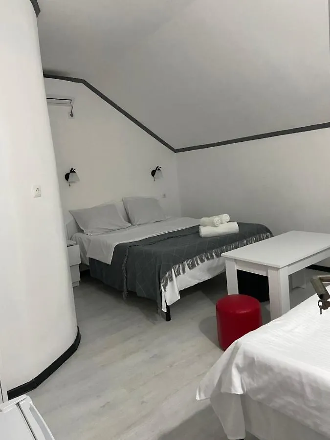Guest House - Green Space Batumi 0*,